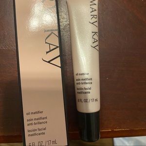 Mary Kay Oil Mattifier